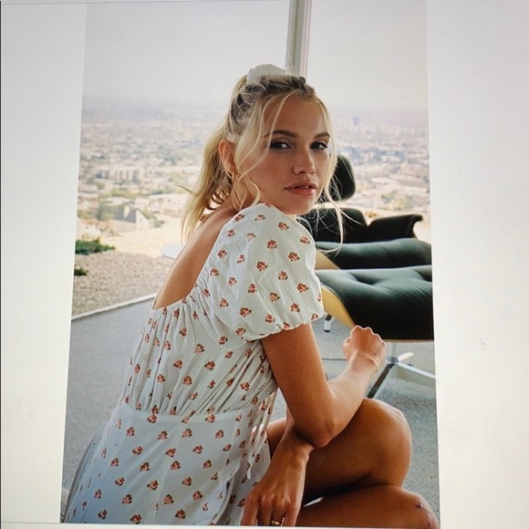 With Jean Audrey dress - Picture 3 of 5